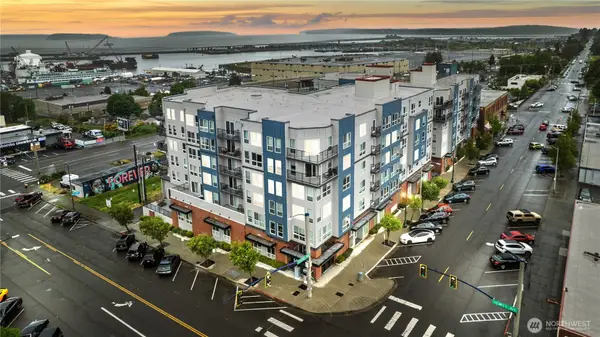 2818 Grand Avenue #B407, Everett, WA 98201