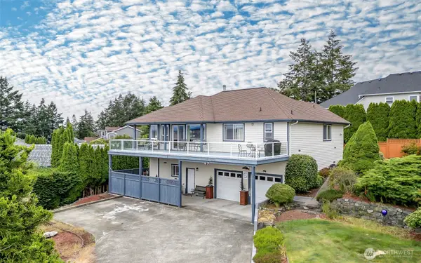 1550 13th Court, Fox Island, WA 98333