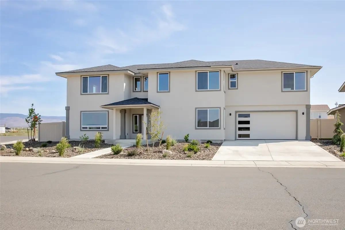 304 E Chinook Avenue, Ellensburg, WA 98926 - #1