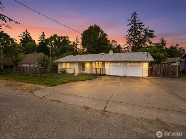9525 E E Street, Tacoma, WA 98445