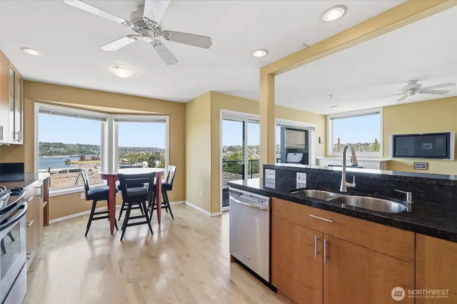 2713 Boylston Avenue E #201, Seattle, WA 98102 - #2