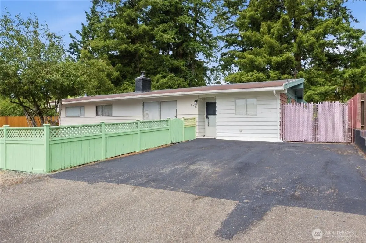 6309 193rd Street Sw, Lynnwood, WA 98036 - #1