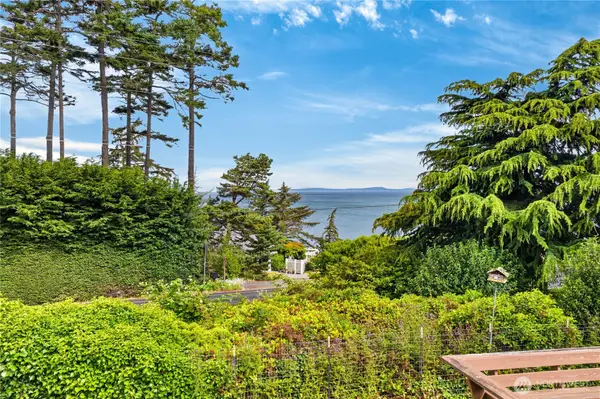 2452 Williams Road, Oak Harbor, WA 98277