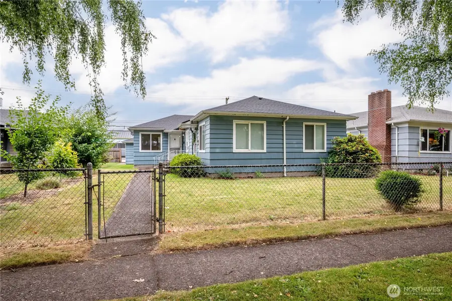 1034 16th Avenue, Longview, WA 98632 - #3