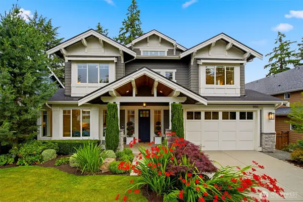 11056 SE 30th St, Bellevue, WA 98004