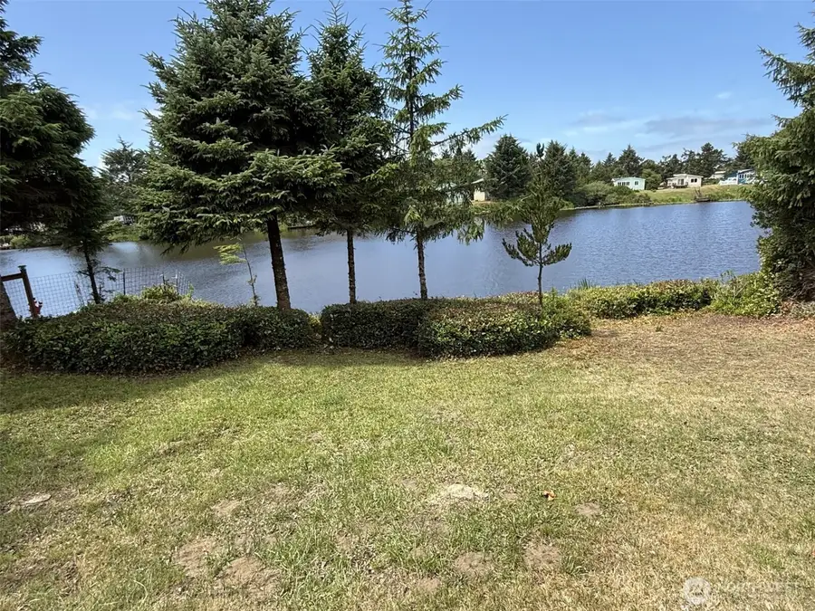 687 Copalis Avenue Ne, Ocean Shores, WA 98569 - #2