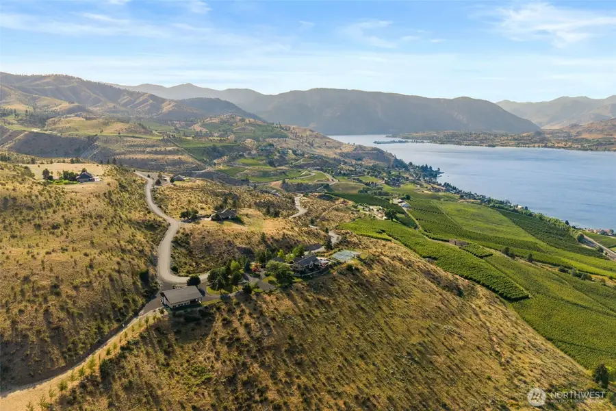 340 Hawks Meadow Road, Chelan, WA 98816 - #2