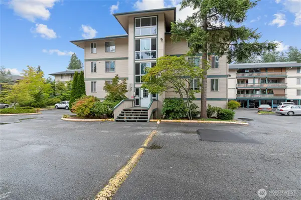 5630 200th Street Sw #B313, Lynnwood, WA 98036
