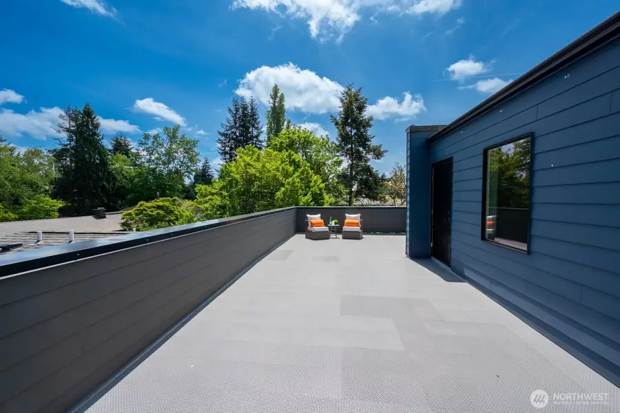 18028 10th Avenue Ne #F, Shoreline, WA 98155 - #2