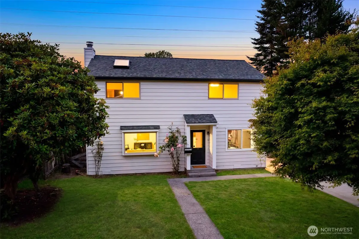 7020 S 120th Place, Seattle, WA 98178 - #1