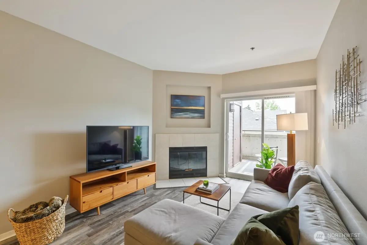 8745 Greenwood Avenue N #115, Seattle, WA 98103 - #1