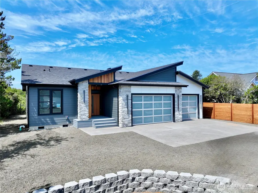 887 Texmar Avenue Sw, Ocean Shores, WA 98569 - #2