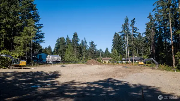14508 156th Avenue Se #2, Renton, WA 98059