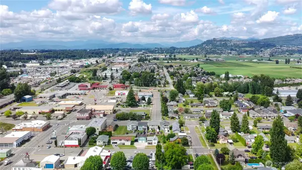 136 First Street, Sumas, WA 98295