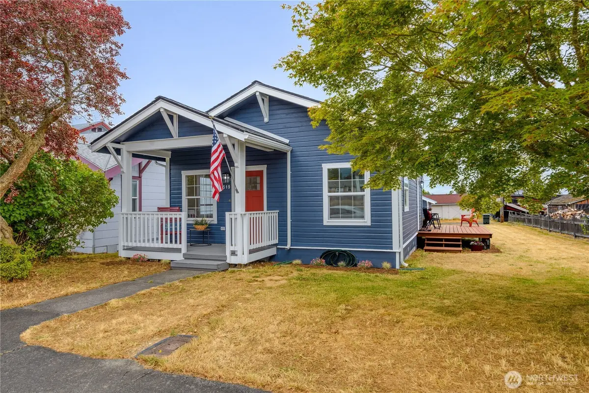 519 W 7th Street, Port Angeles, WA 98362 - #1