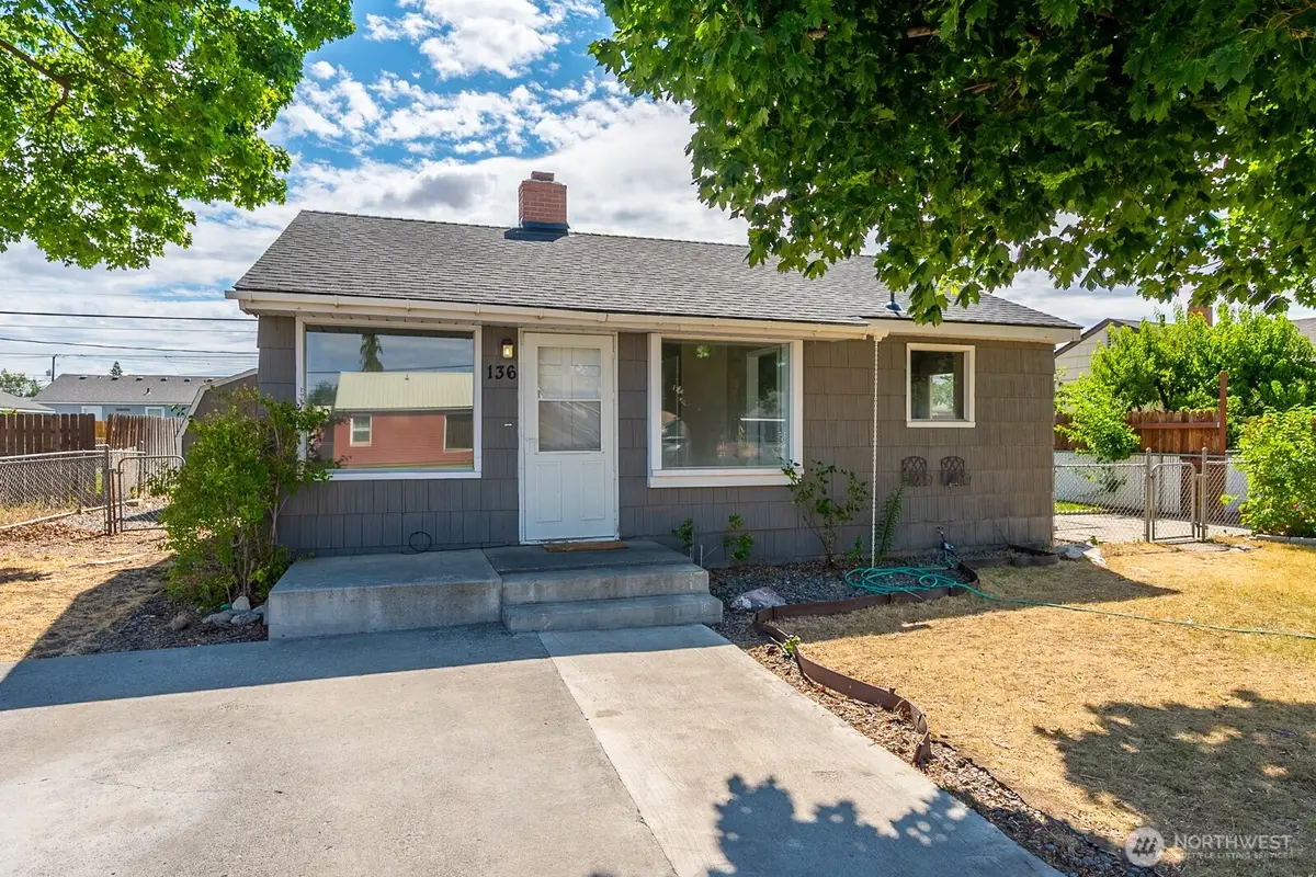 136 NE F Street, Ephrata, WA 98823 - #1