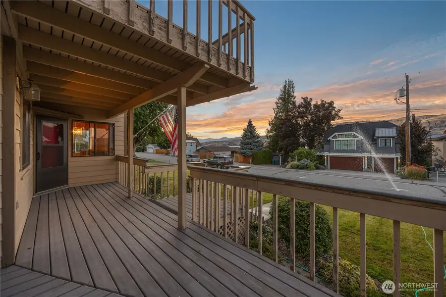 2111 W Terrace Avenue, Chelan, WA 98816 - #2