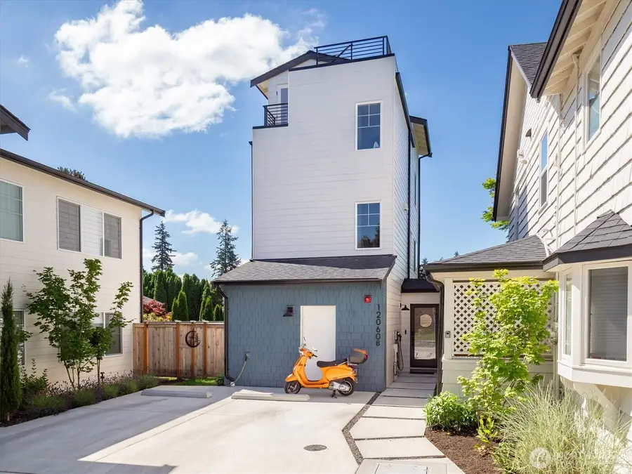 12060 8th Avenue Nw #B, Seattle, WA 98177 - #2
