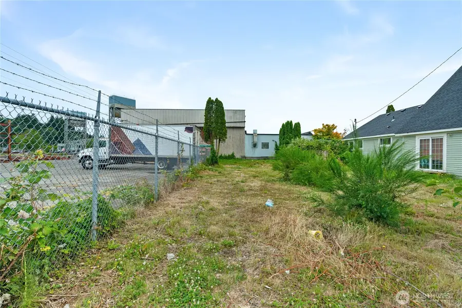 205 5th Street, Hoquiam, WA 98550 - #2
