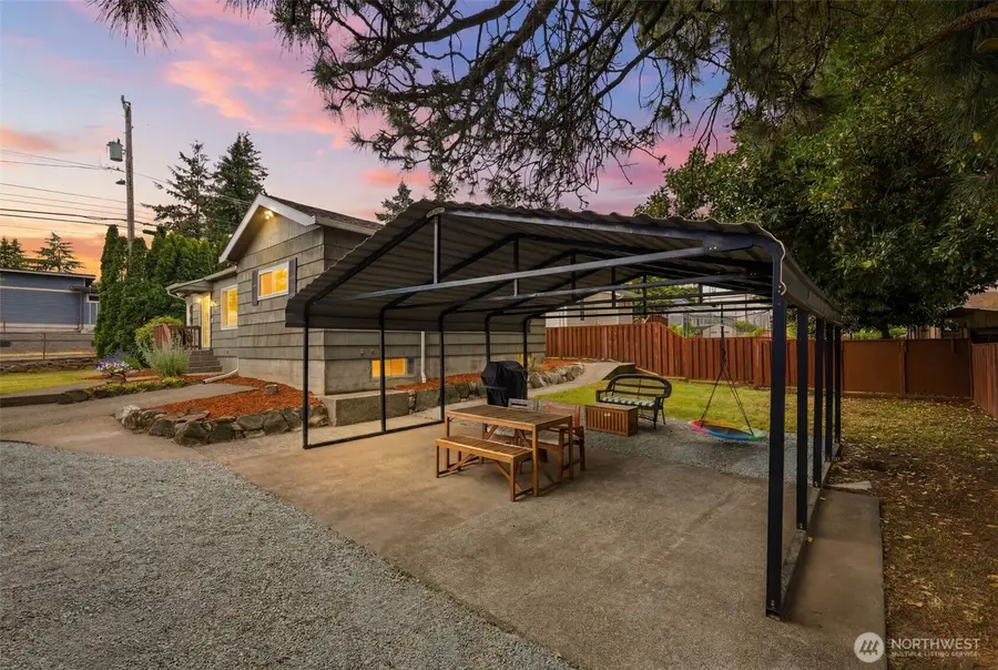 316 SW 124th Street, Seattle, WA 98146 - #2