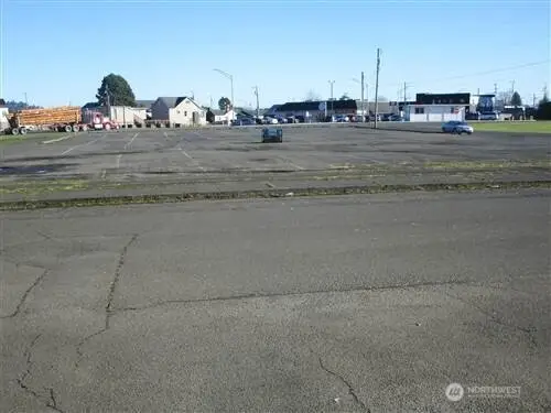1319 W Simpson Avenue, Aberdeen, WA 98520 - #3