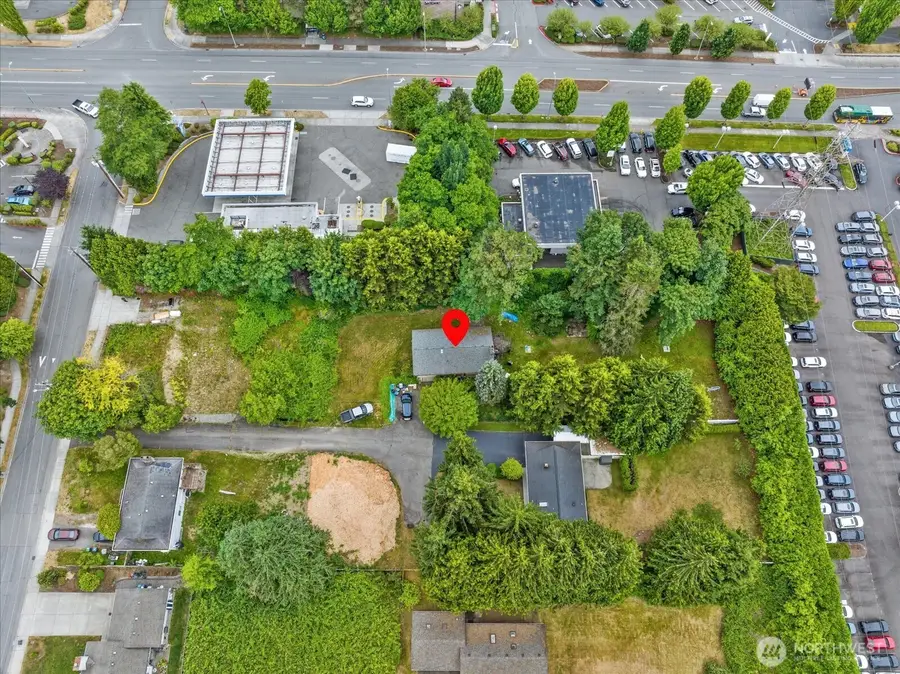 8519 126th Avenue Ne, Kirkland, WA 98033 - #3