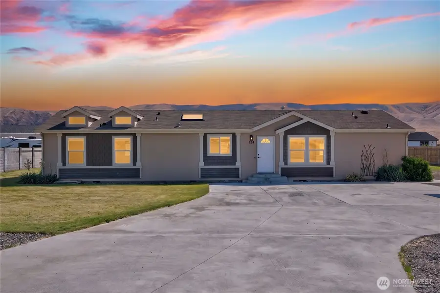 204 Davidson Boulevard Sw, Mattawa, WA 99349 - #2