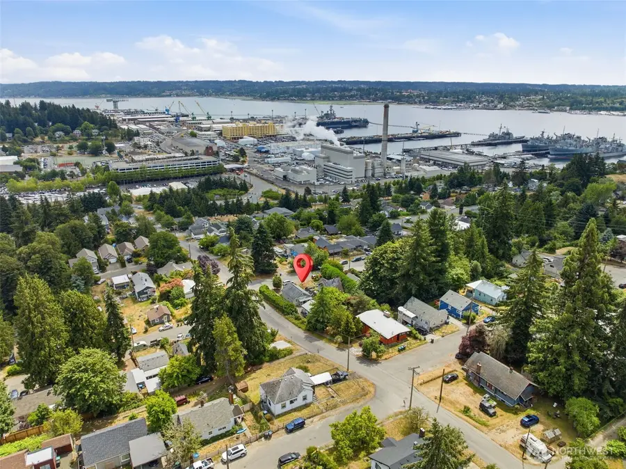 303 S Hartford Avenue, Bremerton, WA 98312 - #2