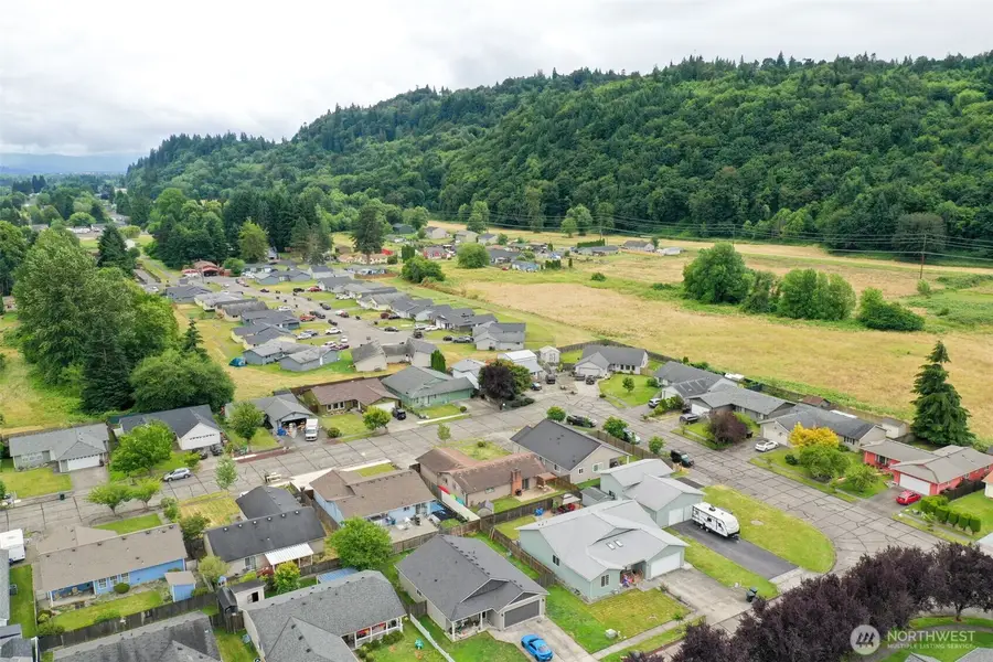 118 Janice Avenue, Longview, WA 98632 - #2