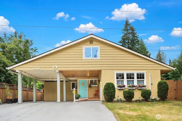 12415 NE 112th Street, Kirkland, WA 98033