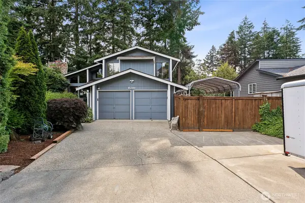 8201 179th Avenue E, Bonney Lake, WA 98391