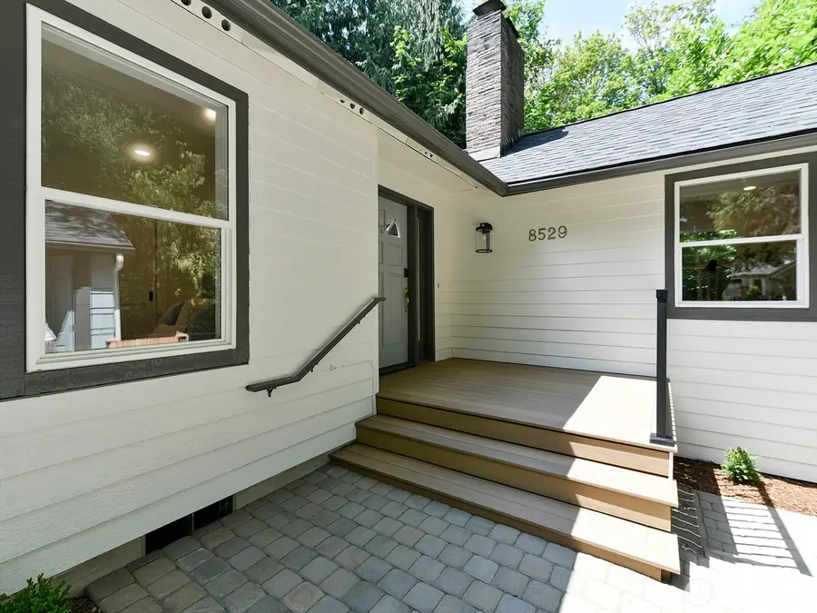 8529 29th Avenue Nw, Seattle, WA 98117 - #3