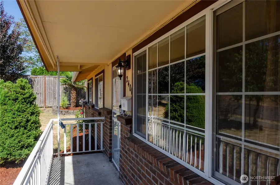 2401 S 62nd Street, Tacoma, WA 98409 - #2