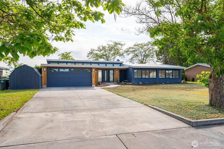 242 N Crestview Drive, Moses Lake, WA 98837 - #3
