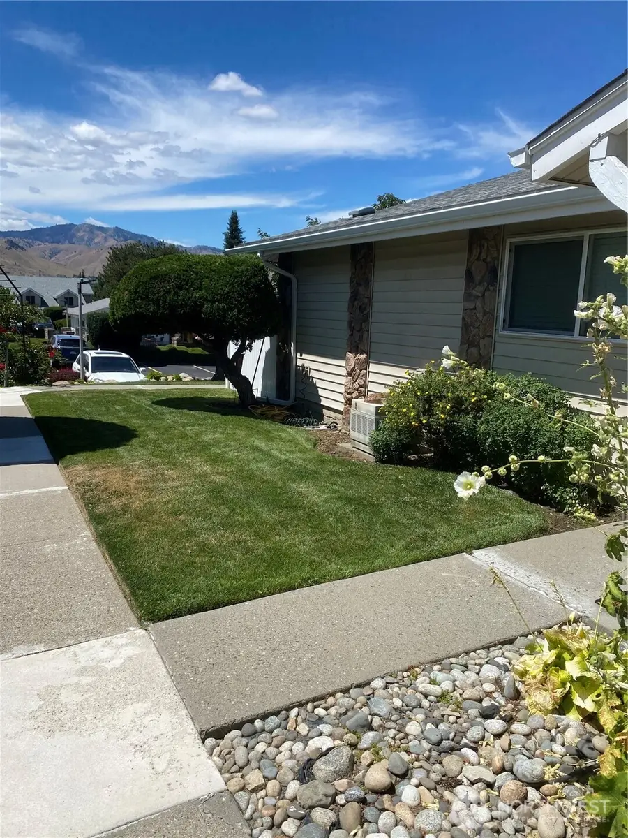 100 Simon #31, East Wenatchee, WA 98802 - #2