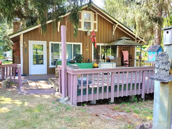 18704 Dynamite Drive Se, Yelm, WA 98597