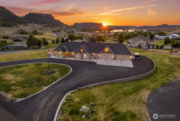 19985 Coulee View Road Ne, Electric City, WA 99123