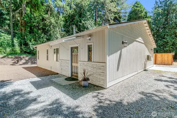 5830 115th Place Ne #2, Kirkland, WA 98033