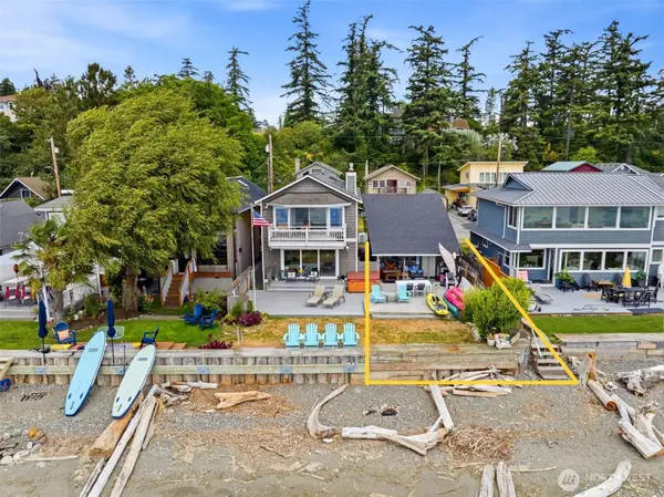 872 Juniper Pointe Lane, Camano Island, WA 98282