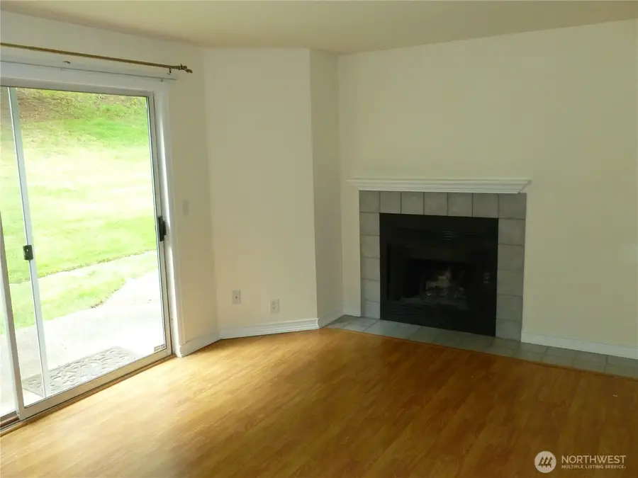 1526 192nd Street Se #M-5, Bothell, WA 98012 - #3