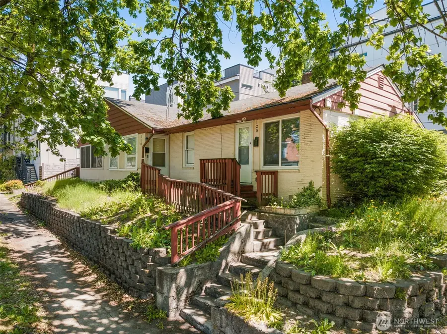 118 27th Avenue S, Seattle, WA 98144 - #3
