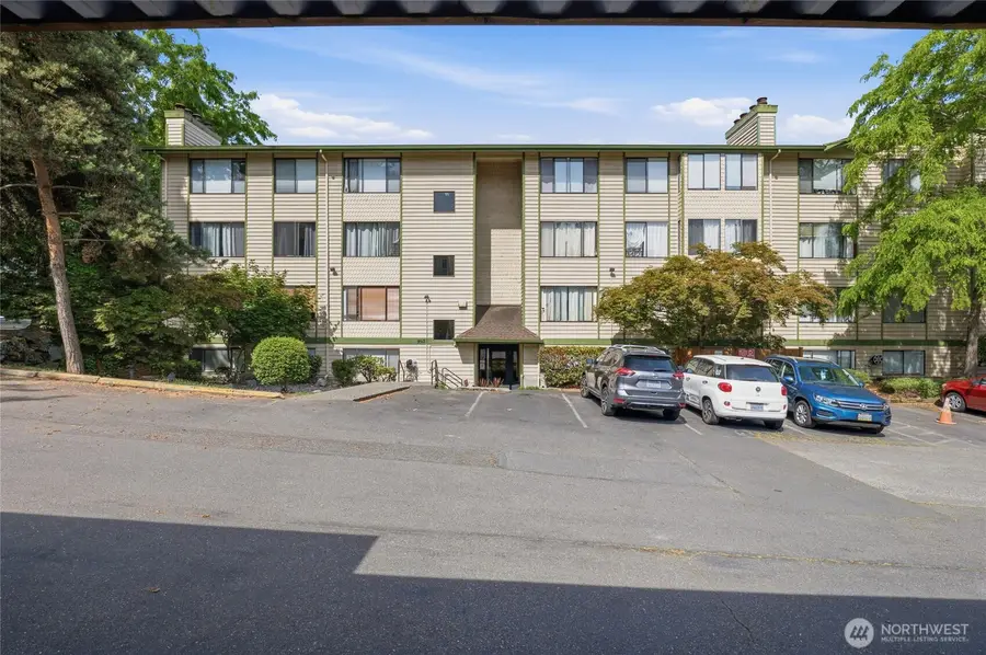 9512 1st Avenue Ne #202, Seattle, WA 98115 - #3