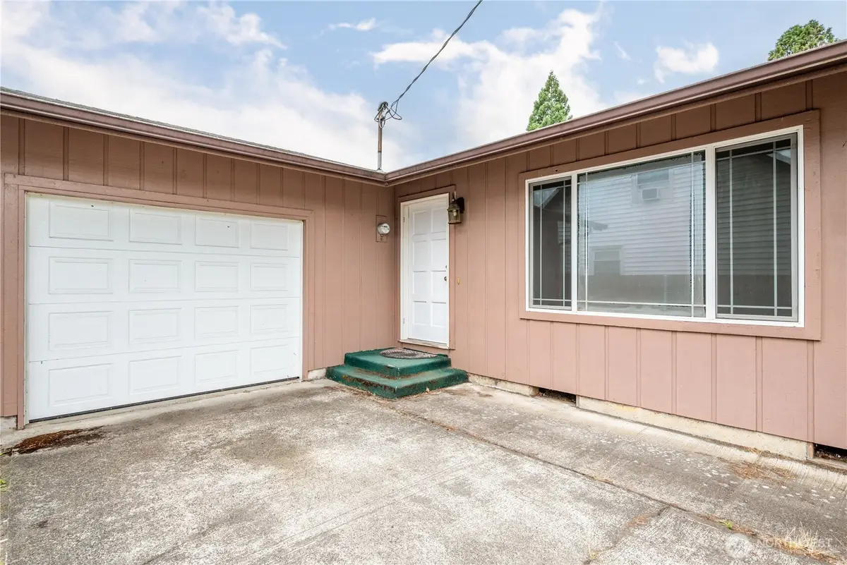 3257 Pine Street, Longview, WA 98632 - #1