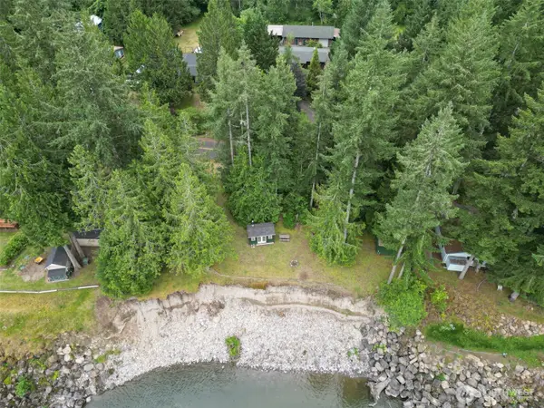 224 Riverview Drive, Castle Rock, WA 98611