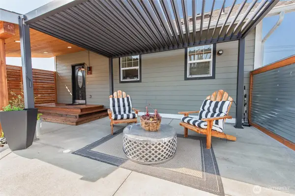 814 Caroline Street, Port Angeles, WA 98362