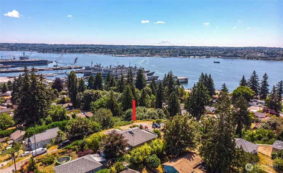 605 S Charleston Avenue, Bremerton, WA 98312 - #2