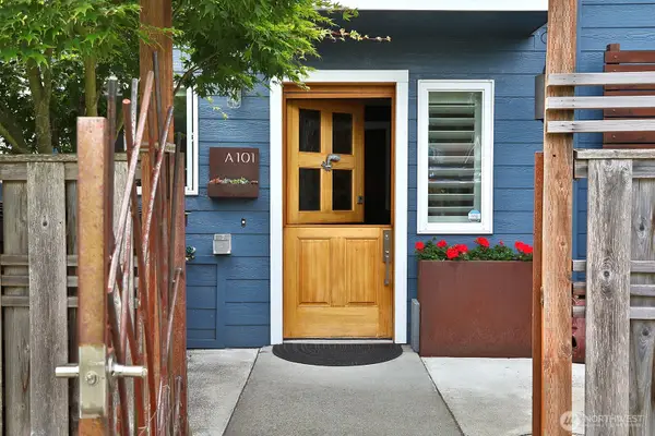130 5th Street #A101, Langley, WA 98260