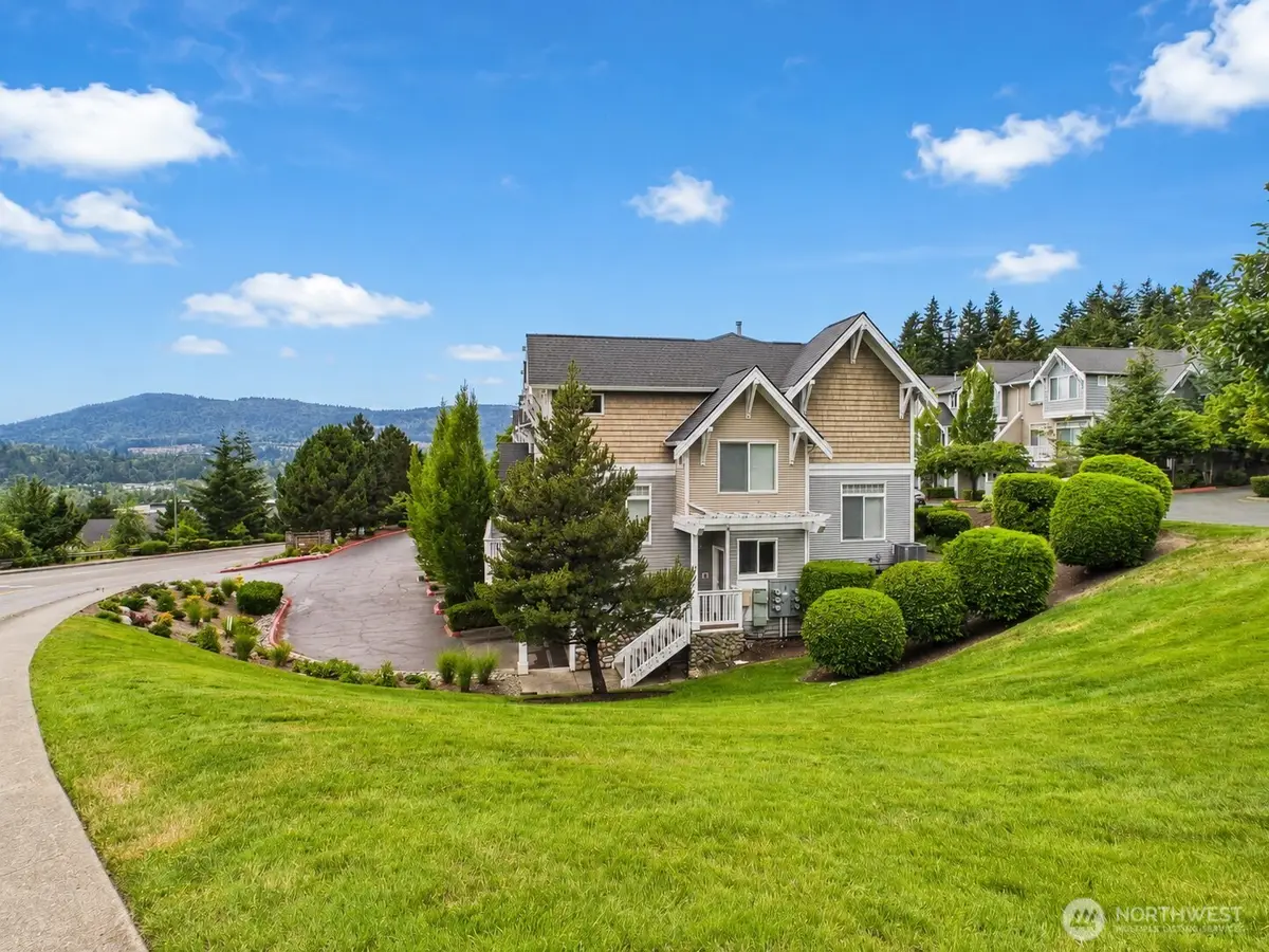 23120 SE Black Nugget Road #A6, Issaquah, WA 98029 - #1