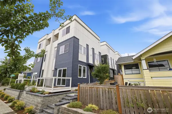 5904 42nd Avenue Sw, Seattle, WA 98136