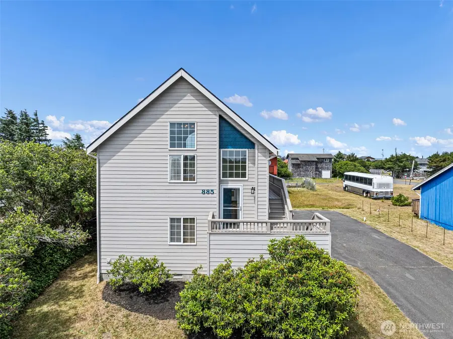 885 Ocean Shores Boulevard Sw, Ocean Shores, WA 98569 - #2
